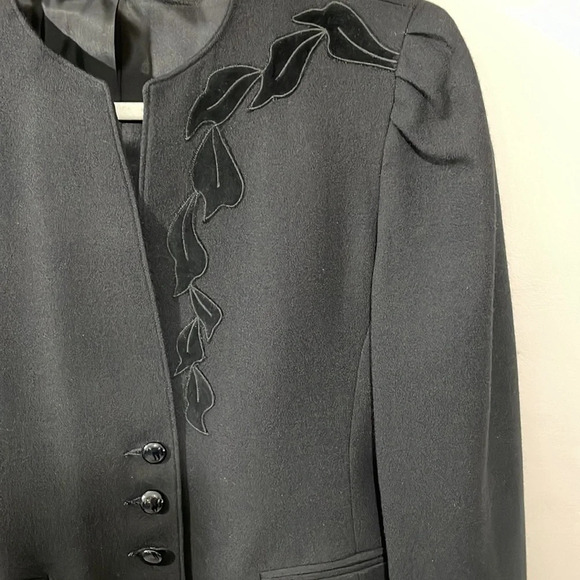 Vintage 70’s, 80’s Wool Skirt and Jacket Set Suit Black Velvet Appliqués - Picture 9 of 16